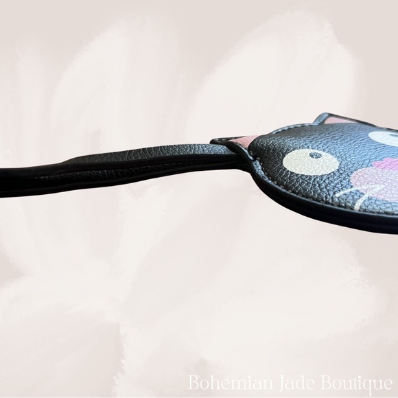 Betsey Johnson - Luv Betsy Kitty Key Fob Keychain - Picture 5 of 5